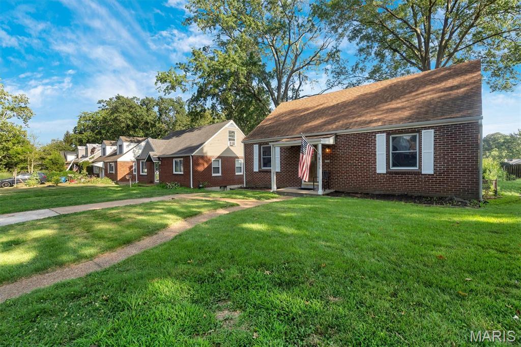 Property Photo: 8636 Belhaven Drive MO 63114