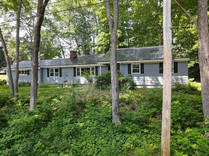 Property Photo:  2 Forest Hill Terrace  ME 04473 
