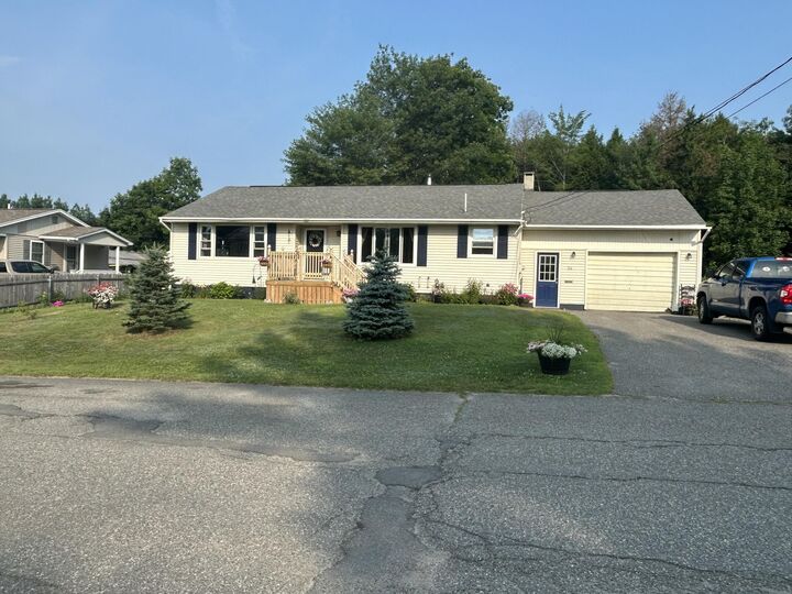Property Photo:  24 Western Avenue  ME 04430 