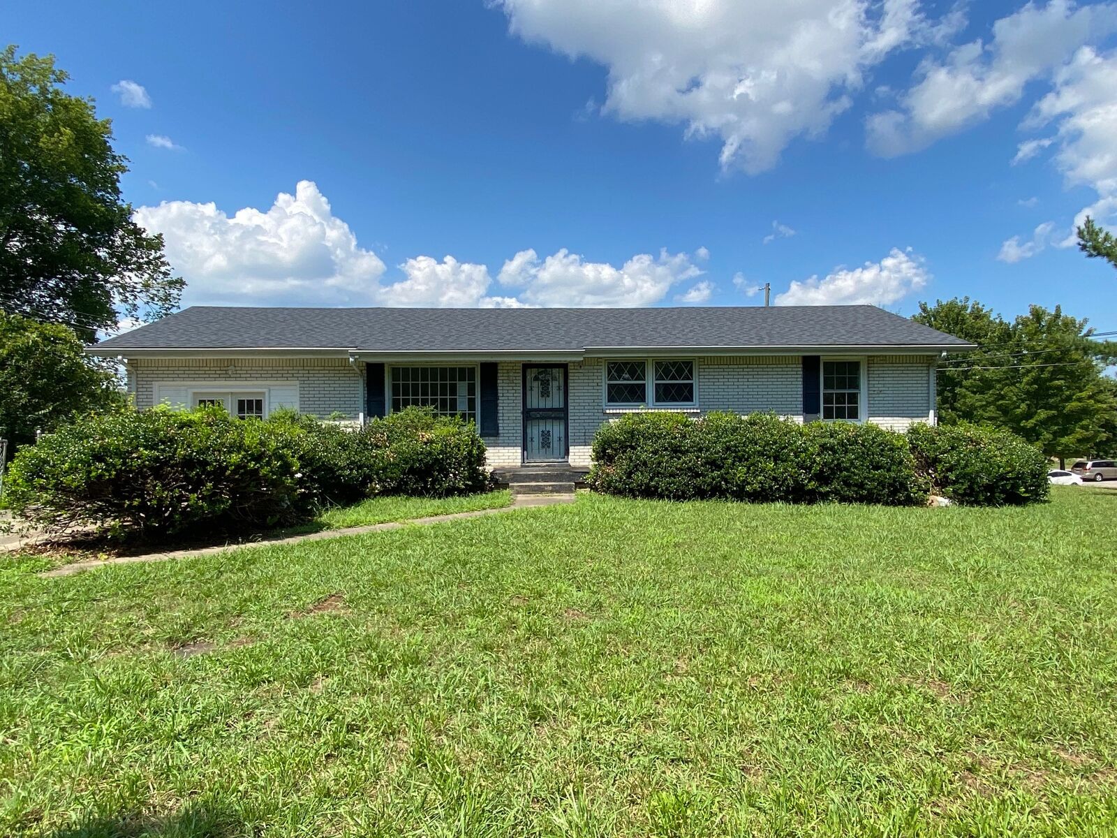Property Photo: 1277 Bagwell Dr TN 37040