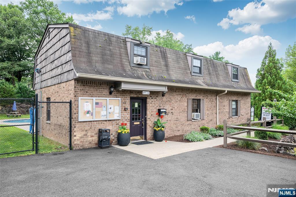 Property Photo: 181 Long Hill J-9 NJ 07424