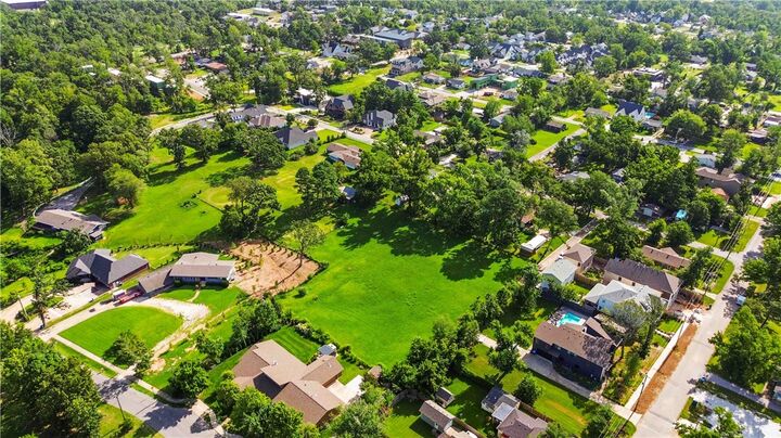 Property Photo:  803 NW C Street  AR 72712 