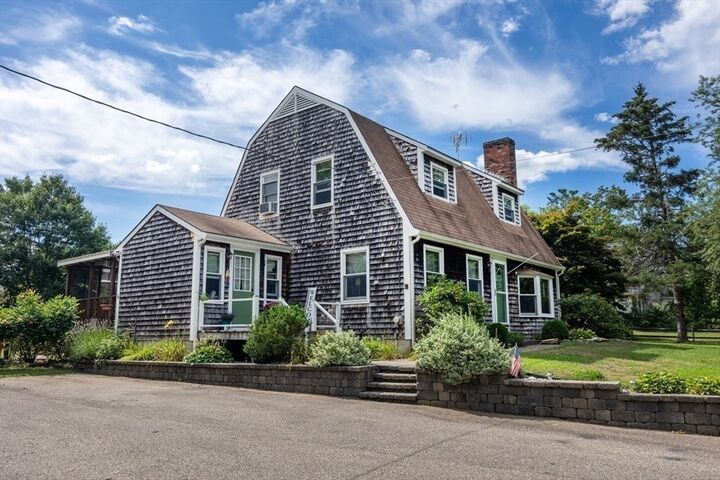 Property Photo:  421 County Rd  MA 02770 