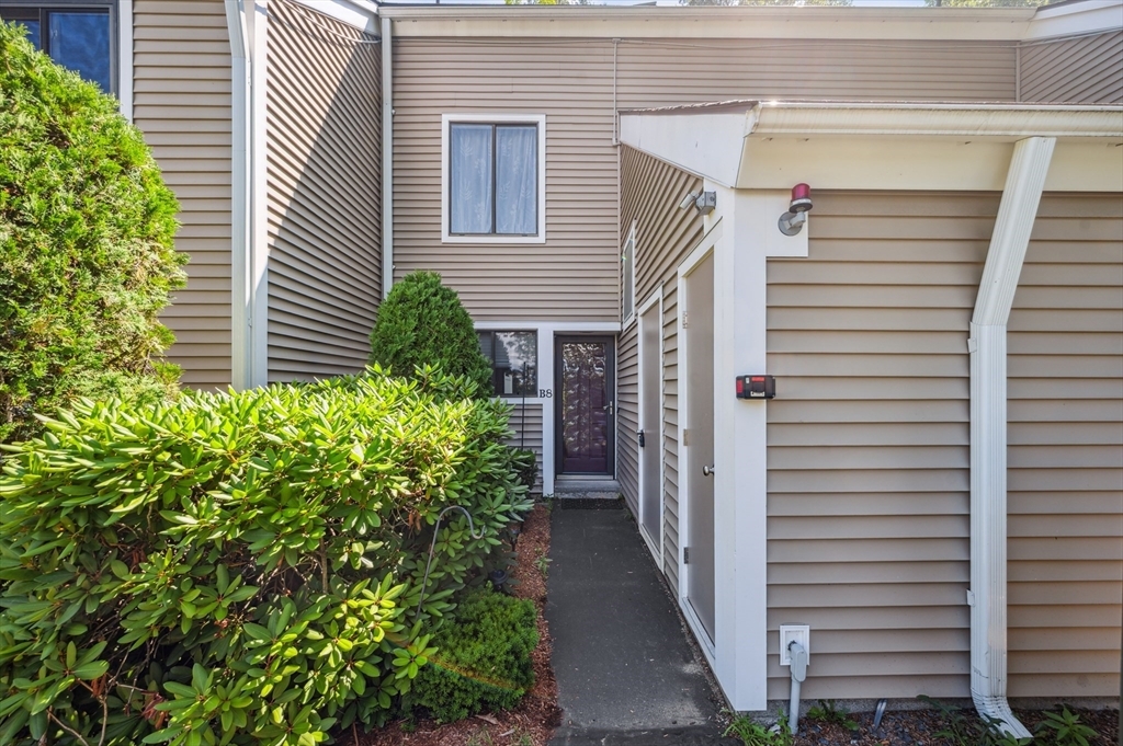 Property Photo: 330 Sterling St B-8 MA 01583