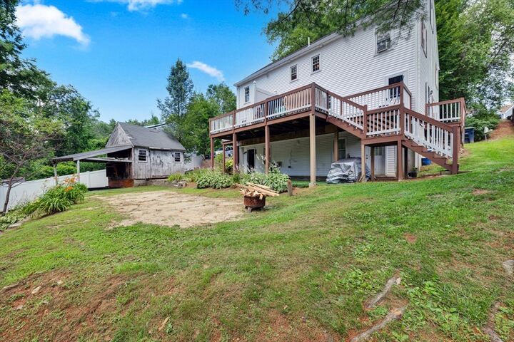 Property Photo:  7-9 Old South Rd  MA 01550 