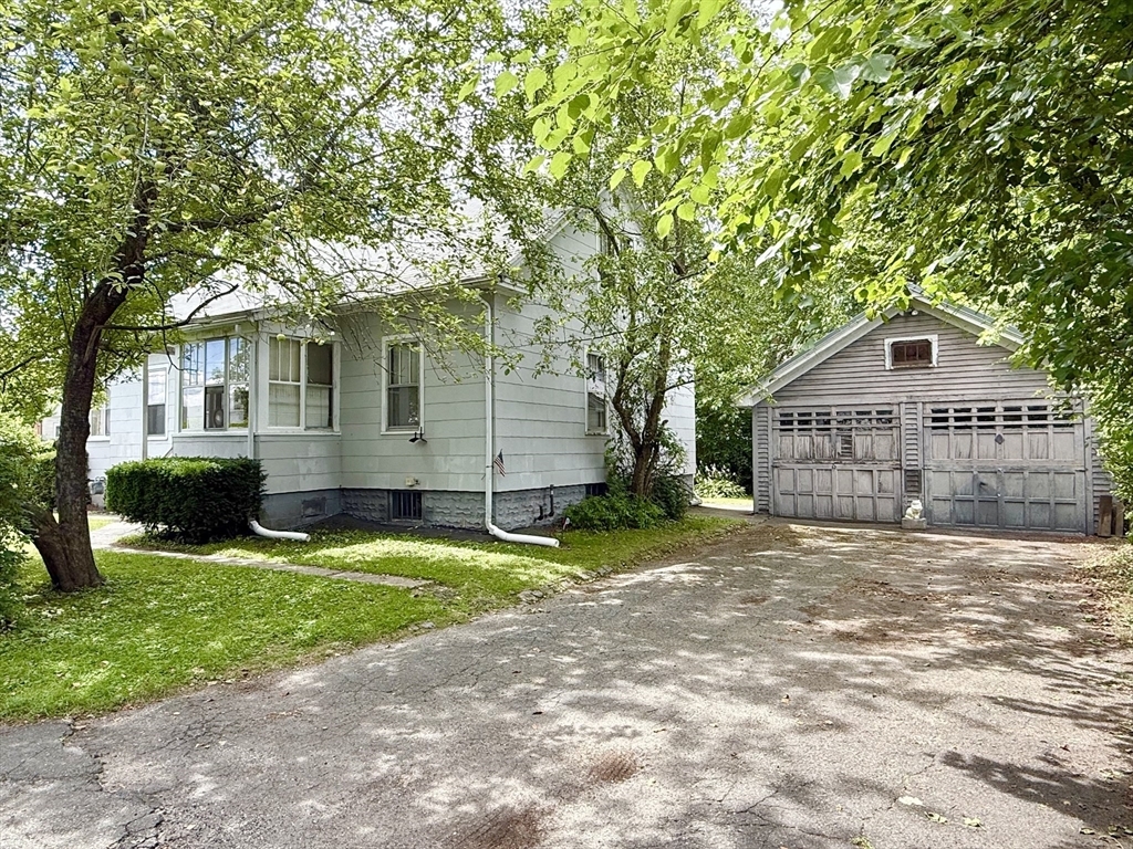 Property Photo:  35 Hubbard Ave  MA 01060 
