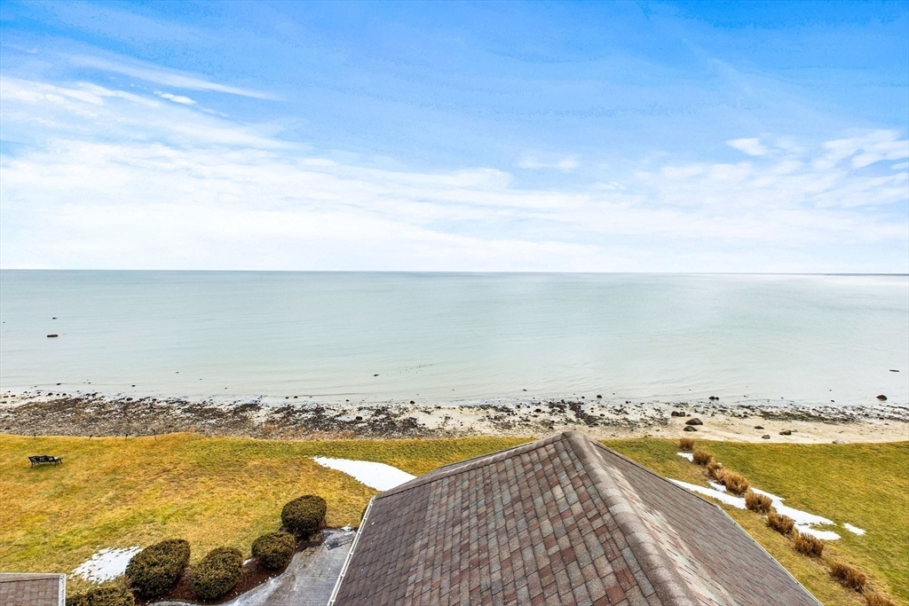 Property Photo:  42 Oak Bluff Cir H  MA 02360 