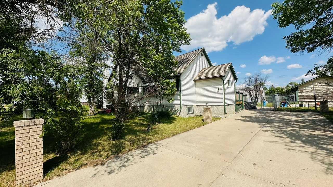 103 2 Street West  Munson AB T0J 2C0 photo