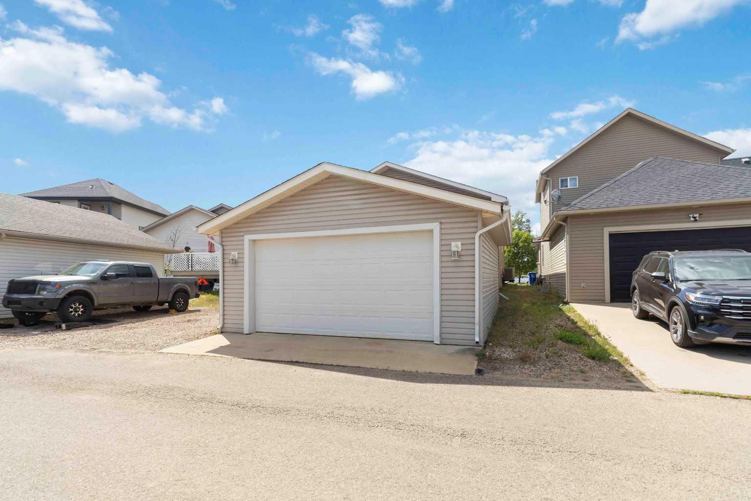 Property Photo: 177 Sparrow Hawk Drive AB T9K 0L2