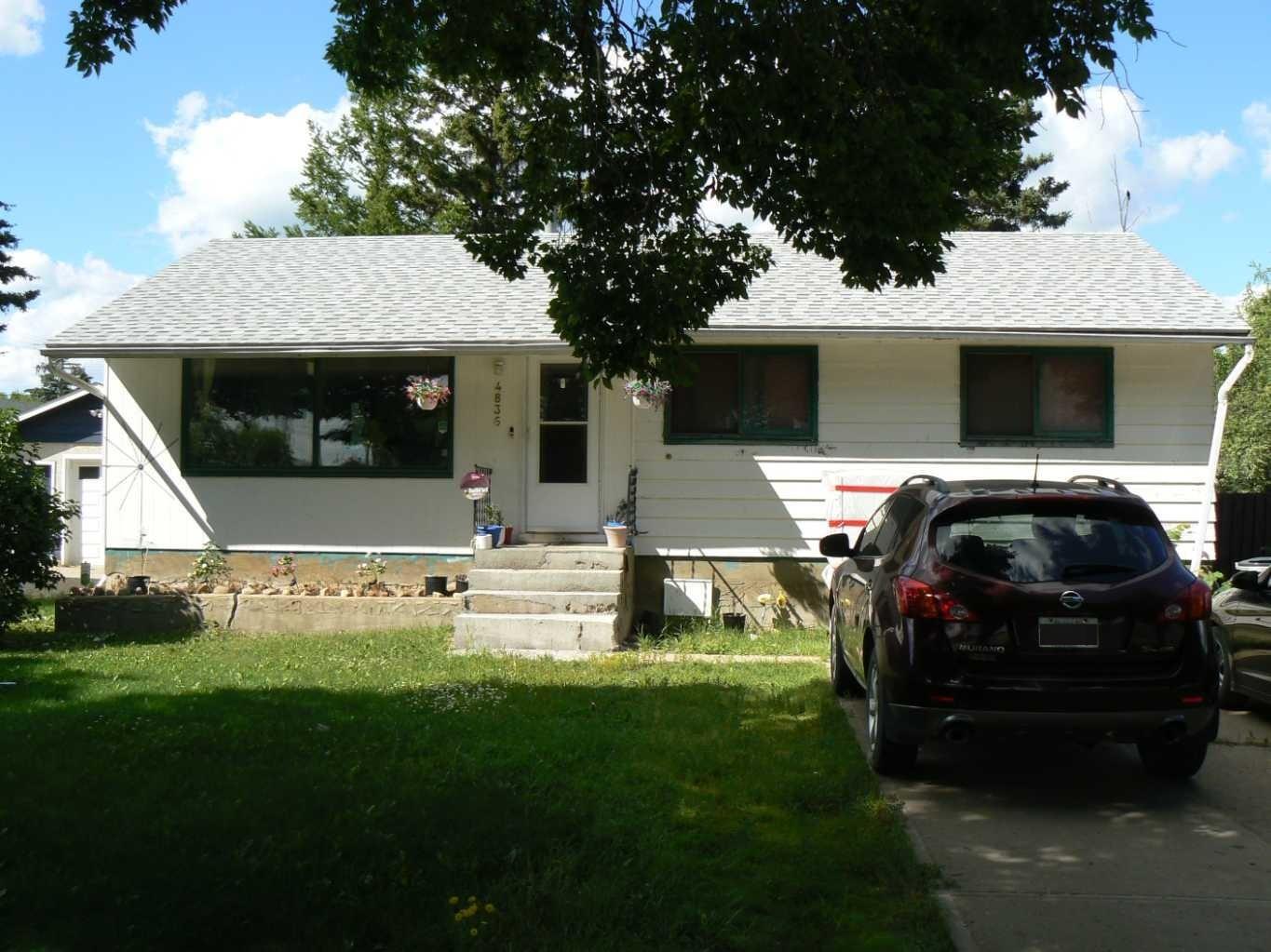 Property Photo: 4836 55 Avenue AB T0G 1E0