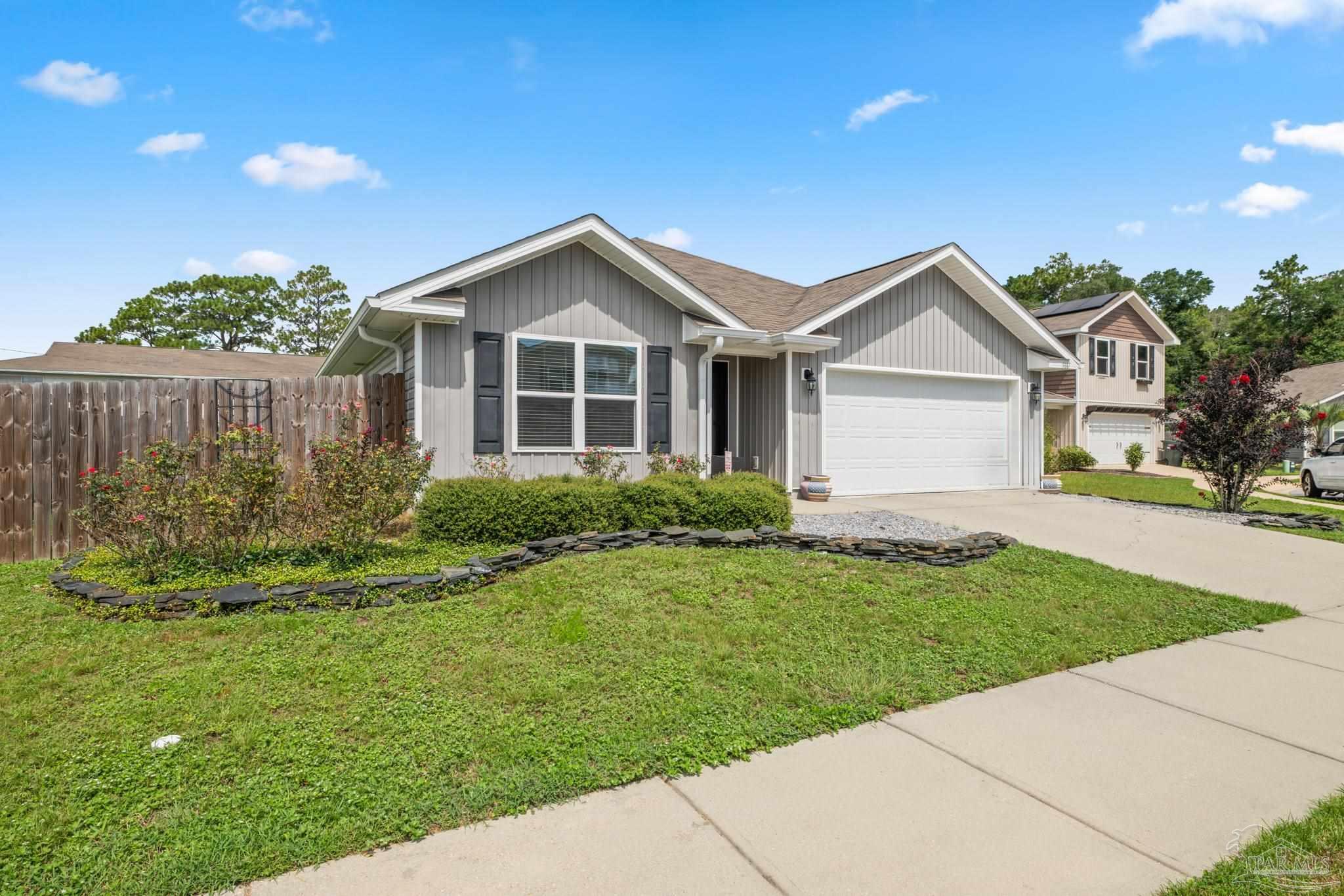 Property Photo: 5887 Southern Bell Ct FL 32570