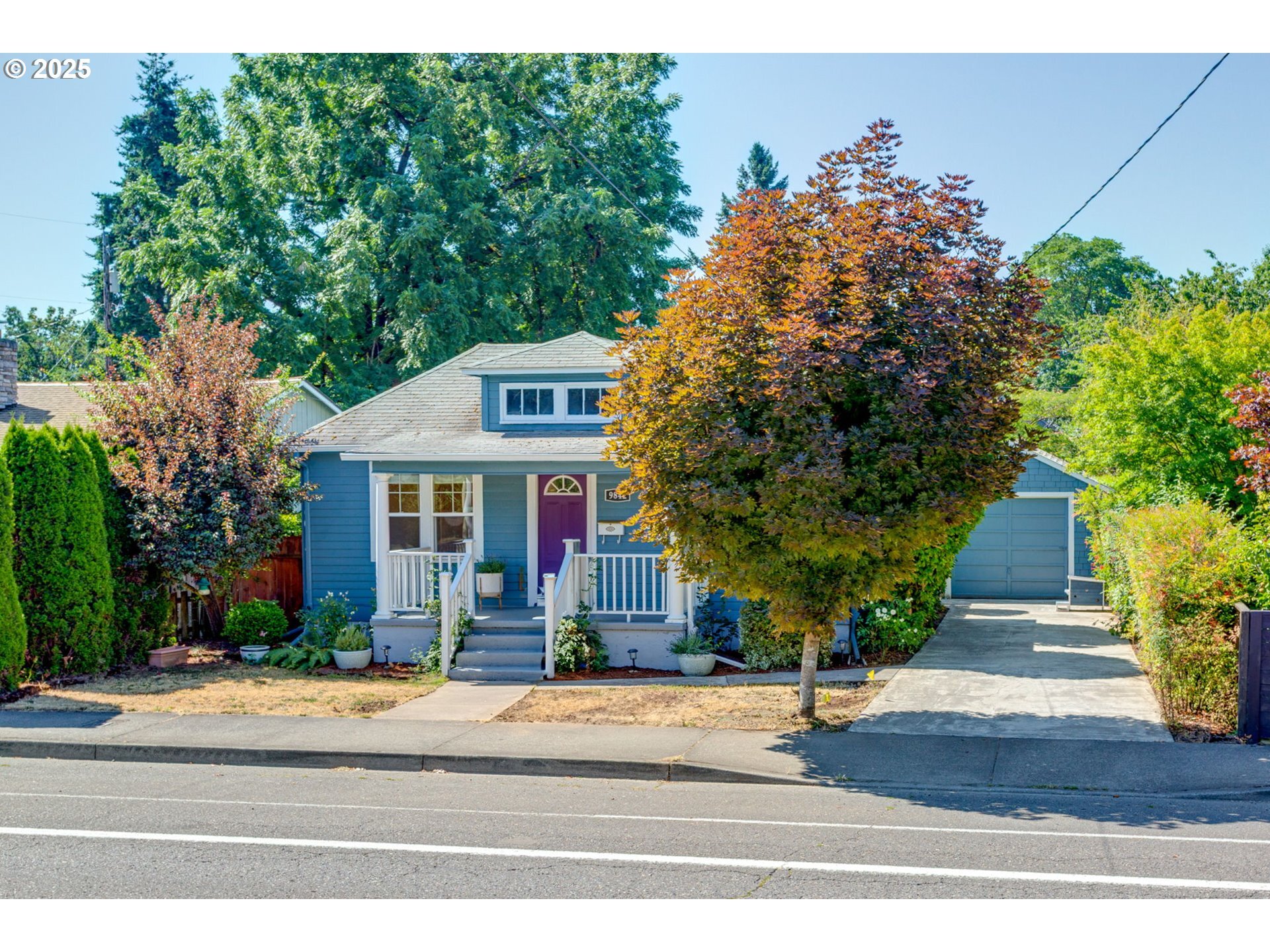 Property Photo: 9842 SE Harold St OR 97266