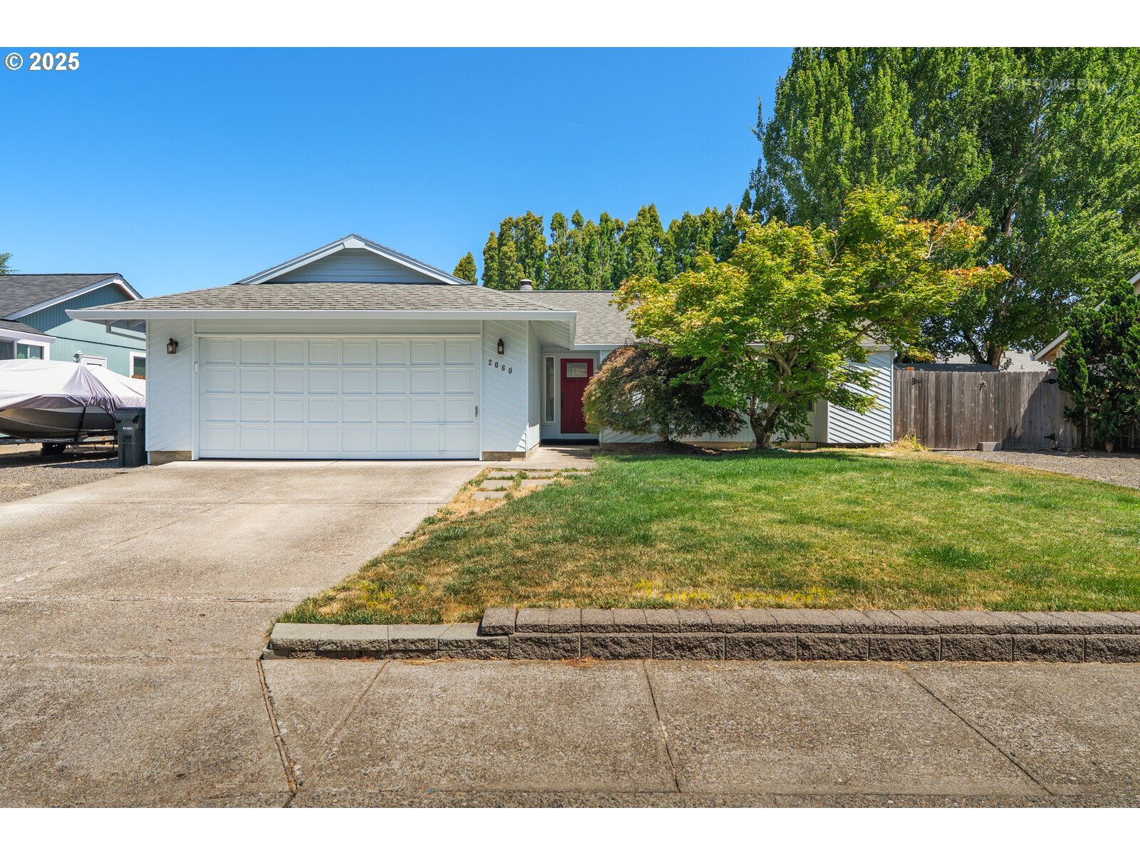 Property Photo: 2060 SW 208th Ave OR 97003