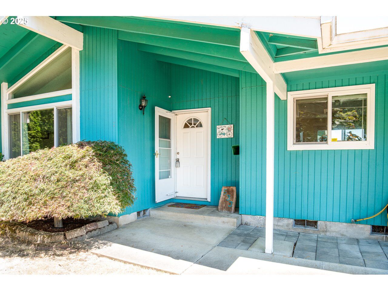 Property Photo: 533 53rd St OR 97478