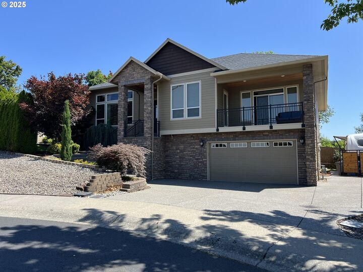 Property Photo:  1323 SE Columbia Crest Ct  WA 98664 