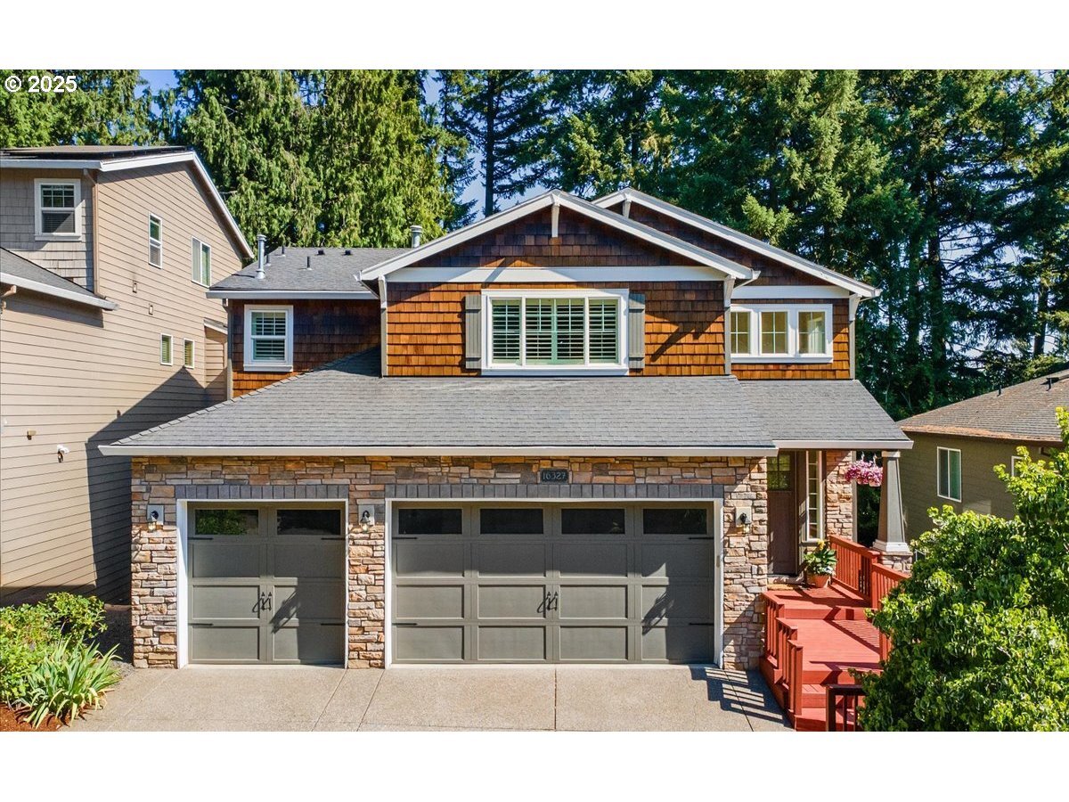 Property Photo: 16327 SW Gemstone Ct OR 97007