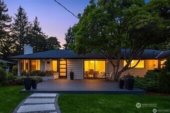 Property Photo:  1224  Normandy Terrace SW  WA 98166 