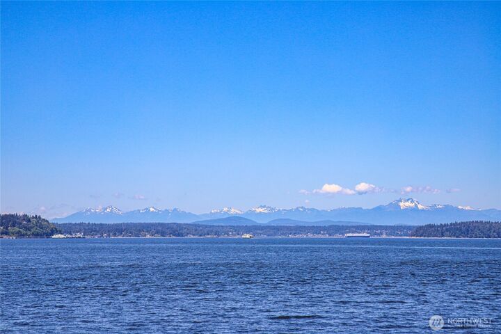 10203  47th Avenue SW A206  Seattle WA 98146 photo