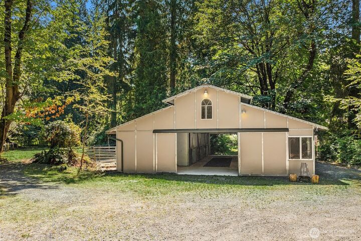Property Photo:  7608  254th Avenue NE  WA 98053 