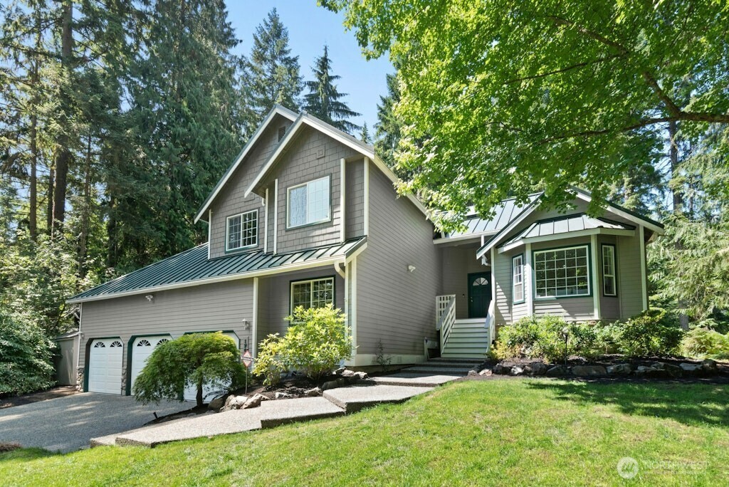 Property Photo: 17659 202nd Place NE WA 98077