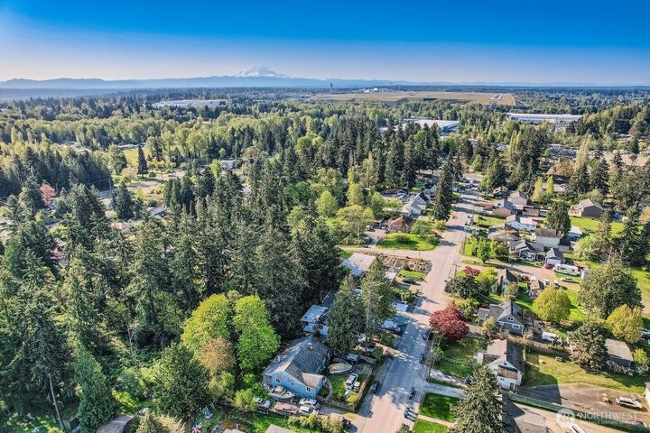 Property Photo:  13240  12th Avenue S Unit C  WA 98168 