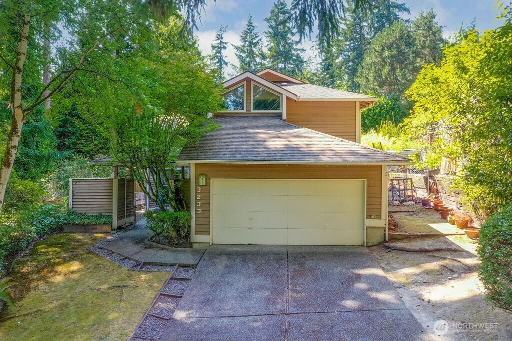 Property Photo: 3233 168th Place SE WA 98008