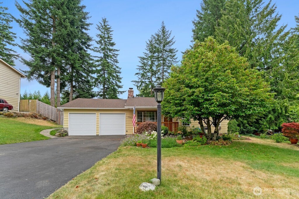Property Photo:  13621 SE 173rd Place  WA 98058 