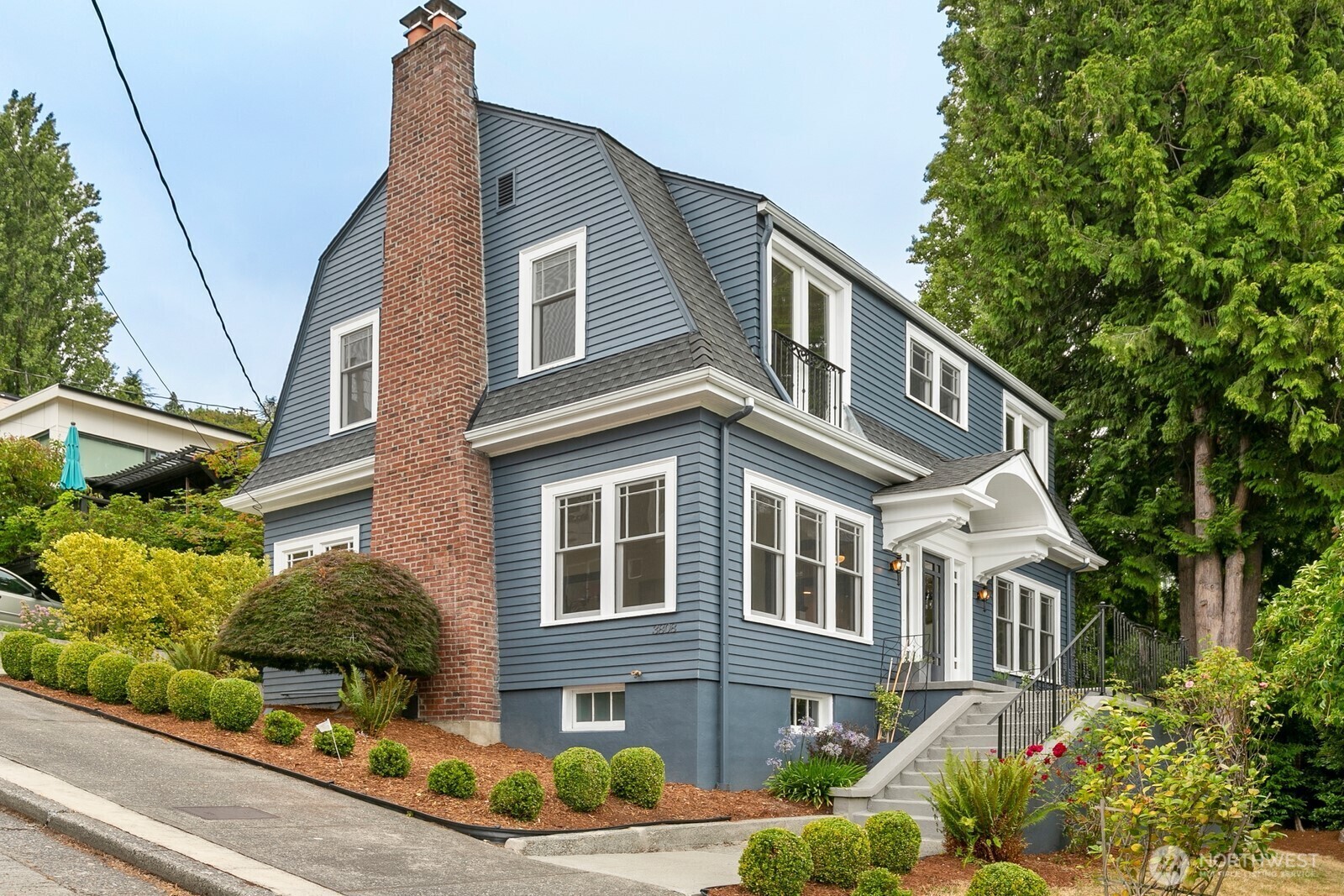 Property Photo:  3808 E Jefferson St  WA 98122 