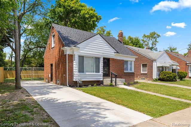 Property Photo:  18231 Stahelin Avenue  MI 48219 