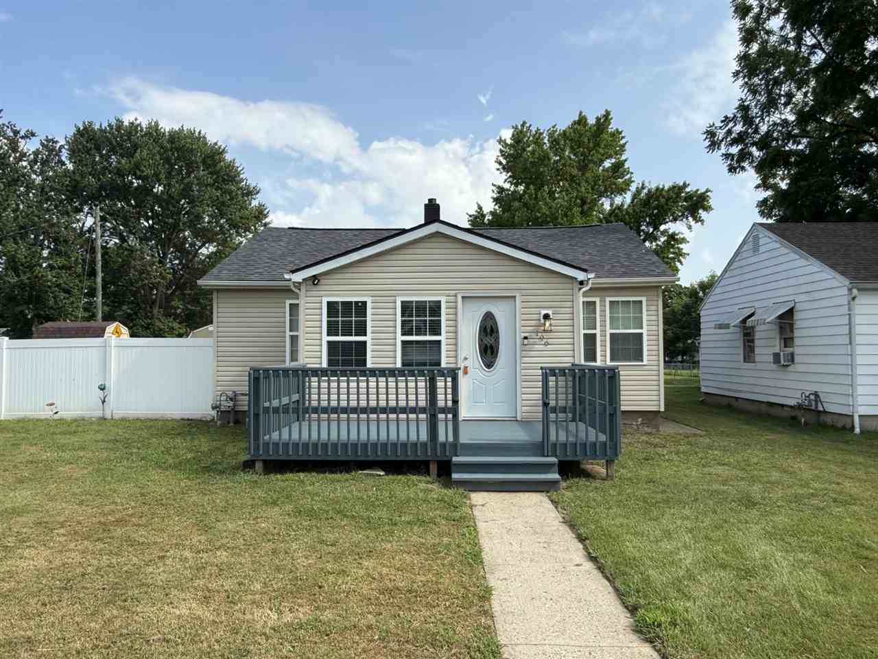 Property Photo:  106 SW G Street  IN 47374 