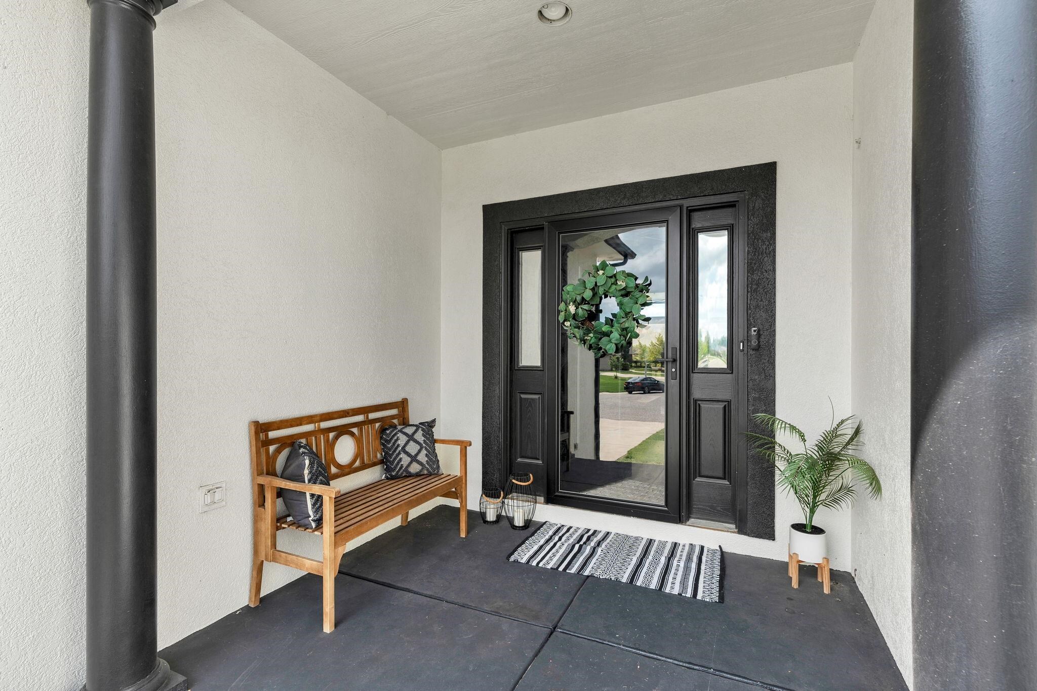 Property Photo: 1459 S Shiloh Ct KS 67207-6587