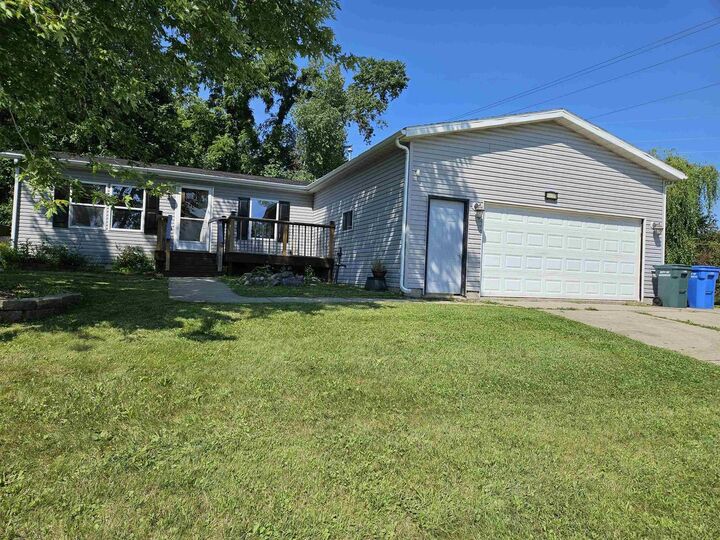 1400 Evergreen Drive  Baraboo WI 53913 photo