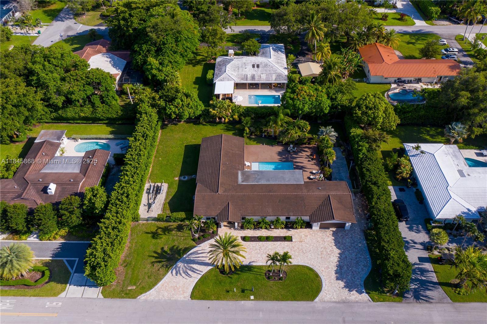 6960 SW 148th Ter  Palmetto Bay FL 33158 photo