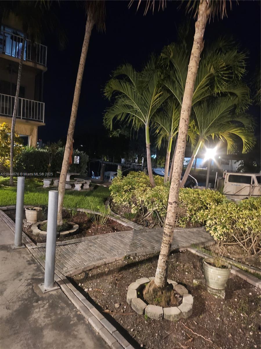 Property Photo: 2620 NE 135th St 431 FL 33181