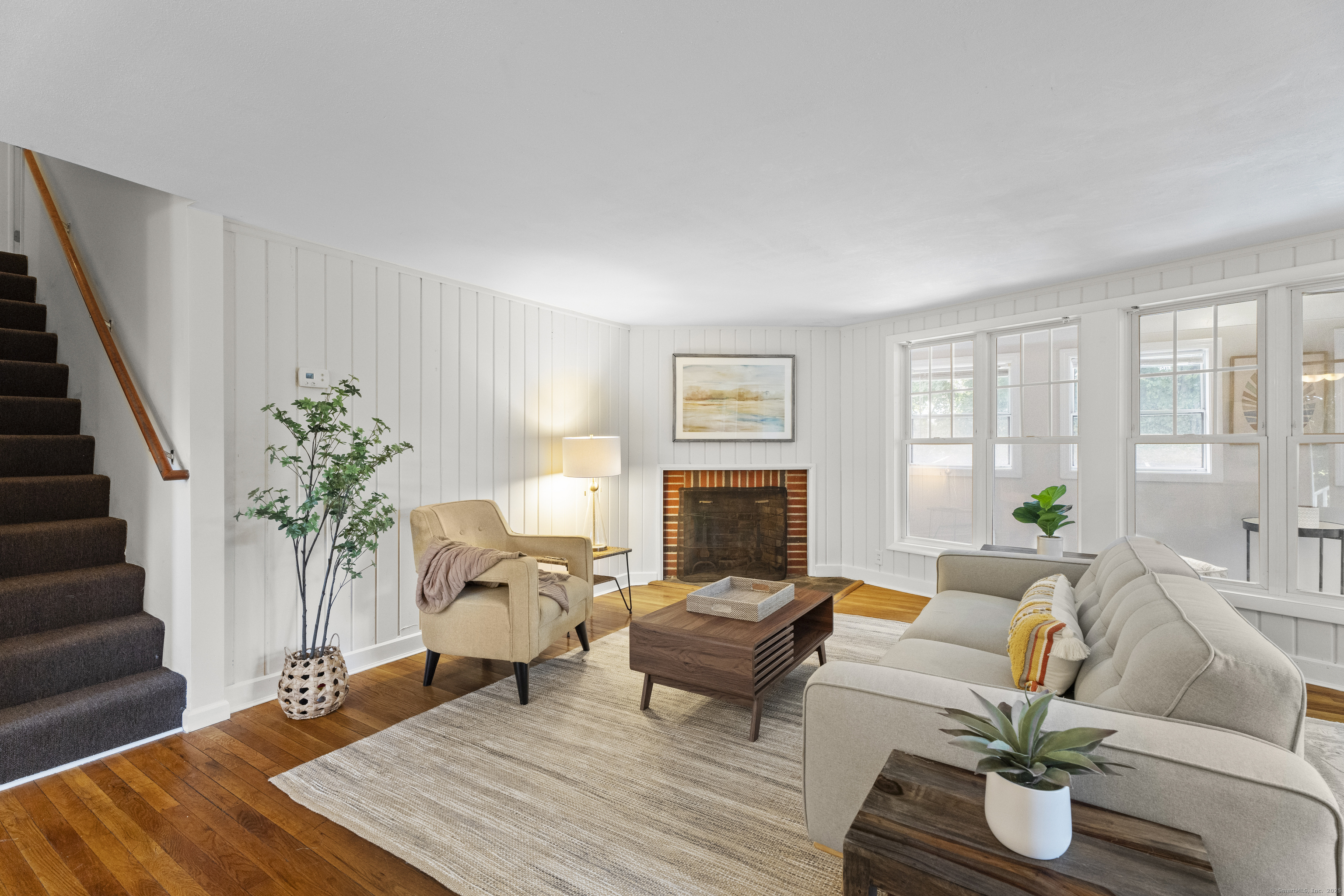 Property Photo:  2756 Whitney Avenue  CT 06518 