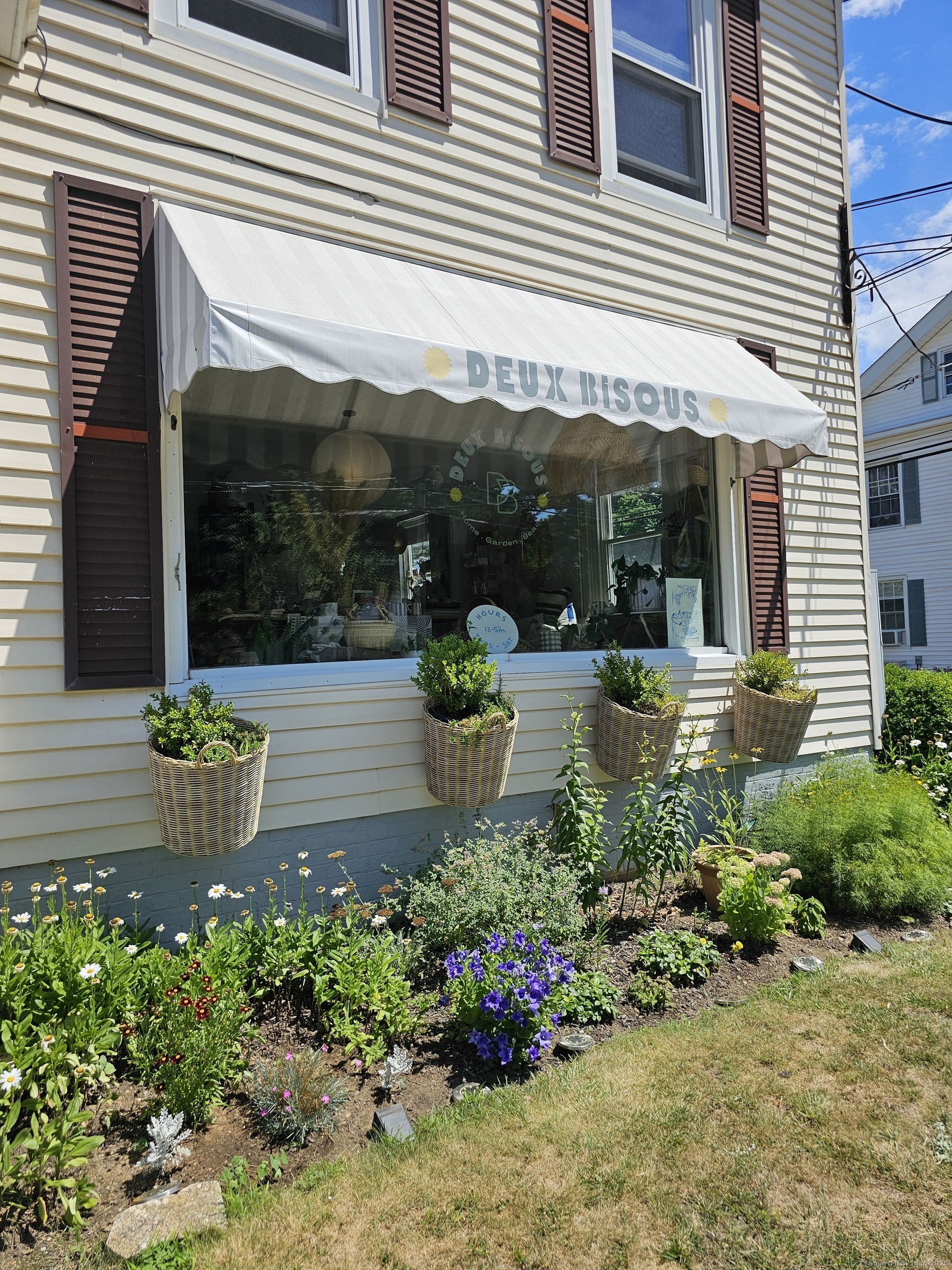 Property Photo: 831 Boston Post Road CT 06443