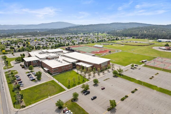 Property Photo: 3890 S Keller Ln WA 99206