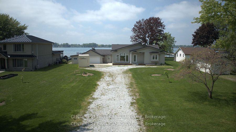 Photo de la propriété:  3875 St Clair Parkway  ON N0P 2H0 
