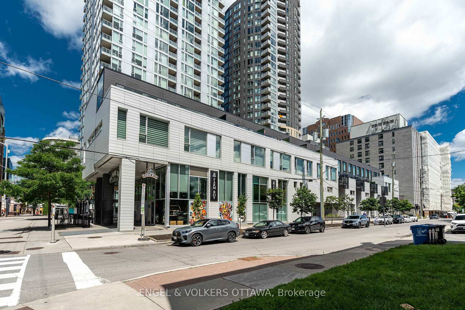 Property Photo: 197 Lisgar Street 218 ON K2P 0C3
