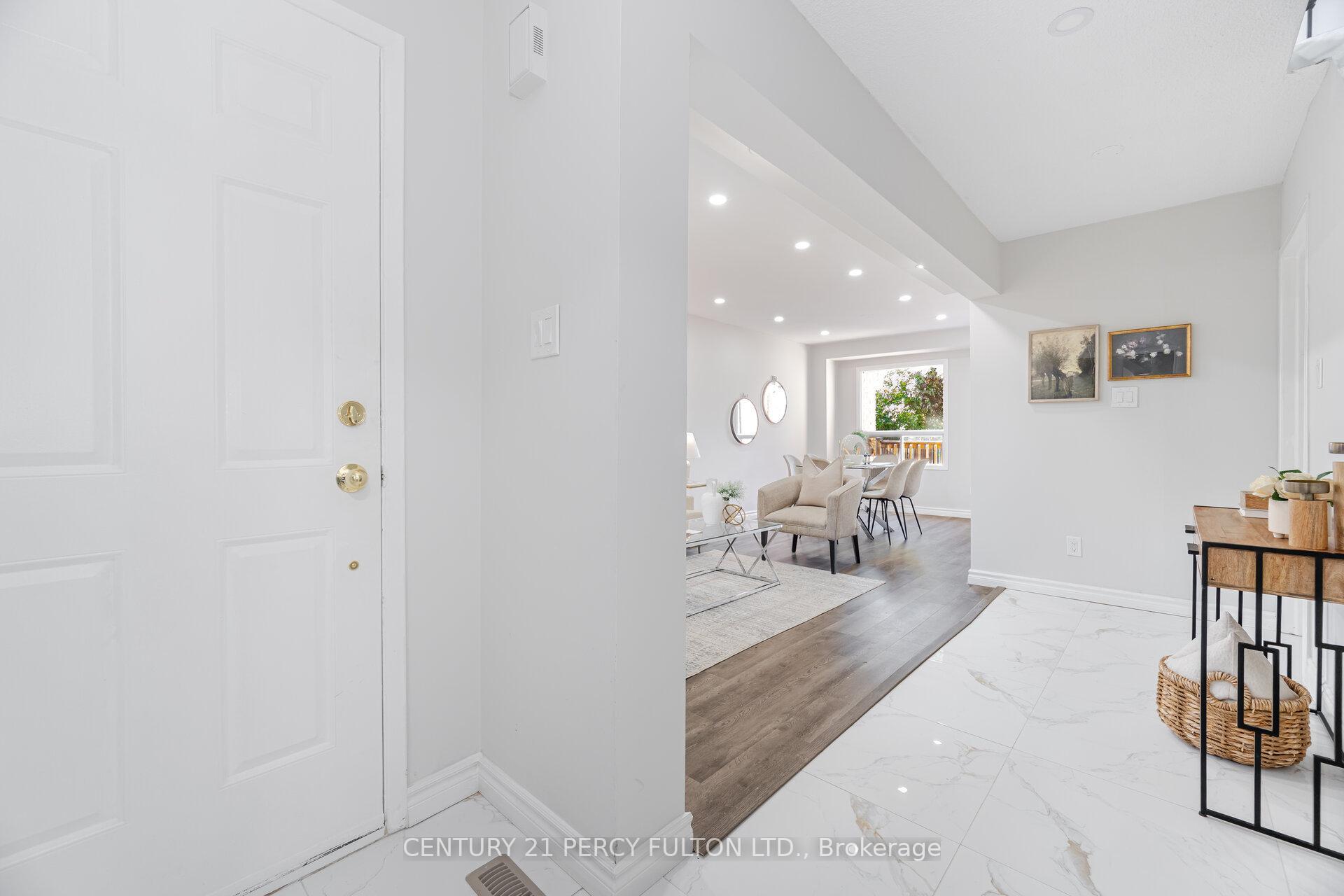 Photo de la propriété:  1927 Parkside Drive  ON L1V 3N6 