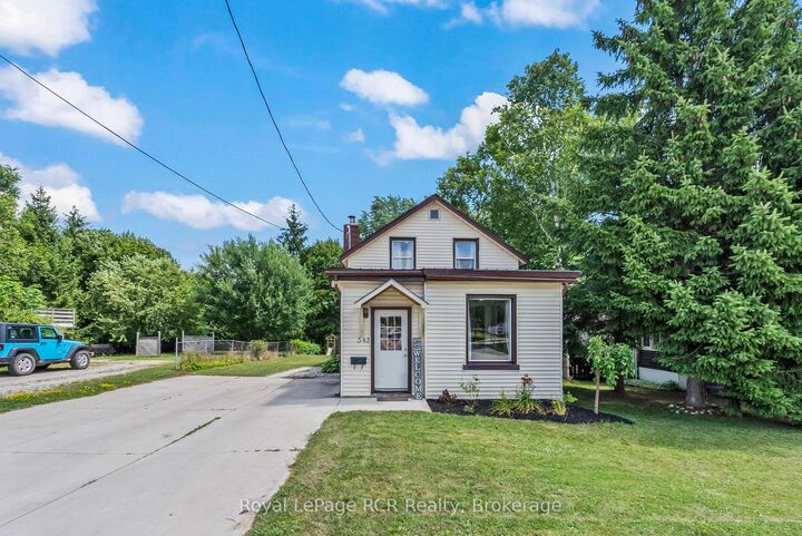 Property Photo: 343 10th Avenue ON N4N 2N4
