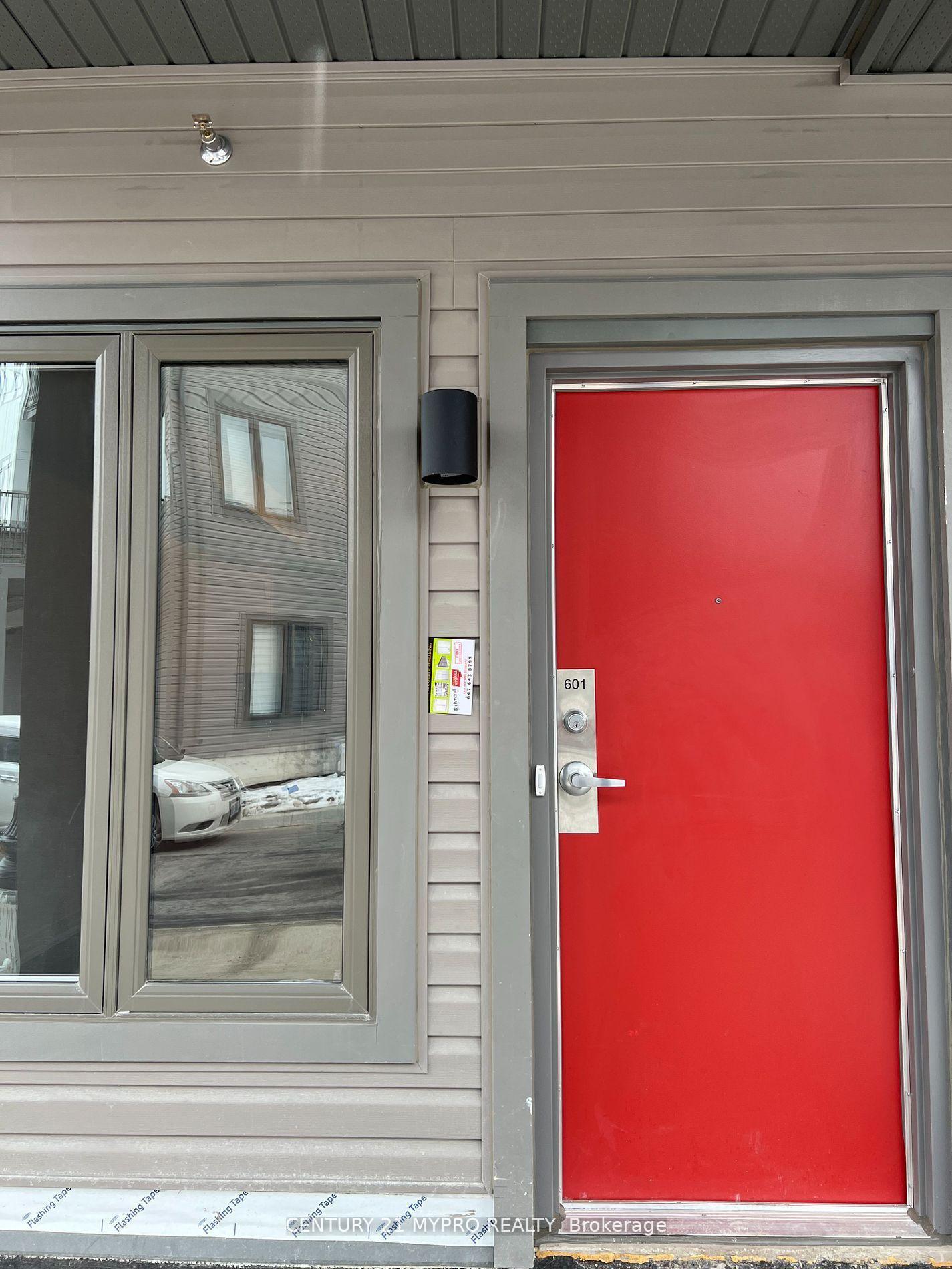 Photo de la propriété:  2635 William Jackson Drive 601  ON L1X 0L2 