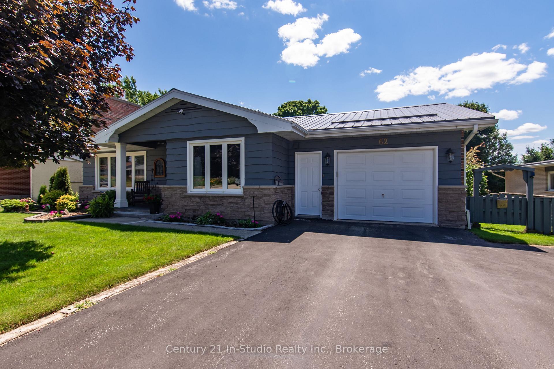 Photo de la propriété:  62 Edith Avenue  ON N0C 1H0 