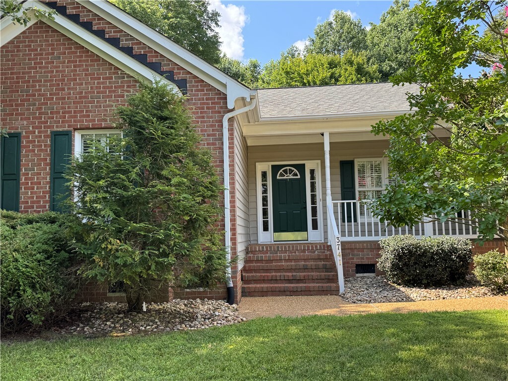 Property Photo: 3741 Cherry Walk VA 23188