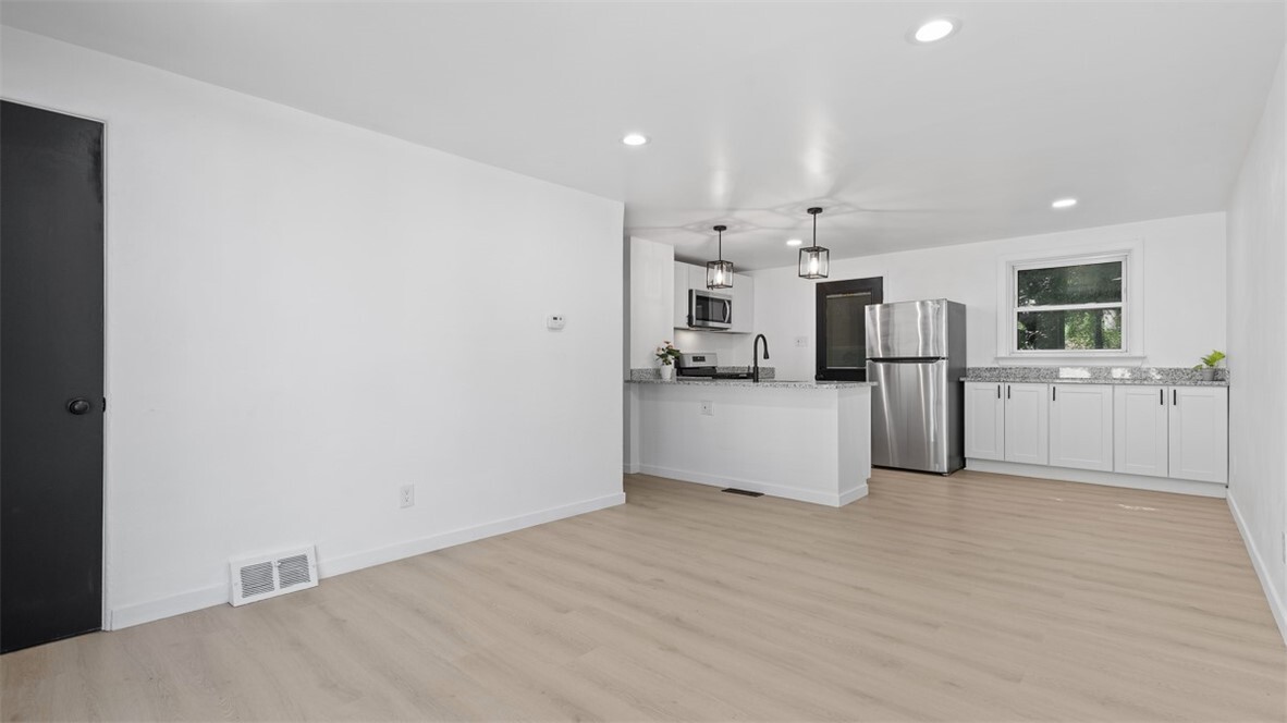 Property Photo: 11420 Azalea Dr PA 15235