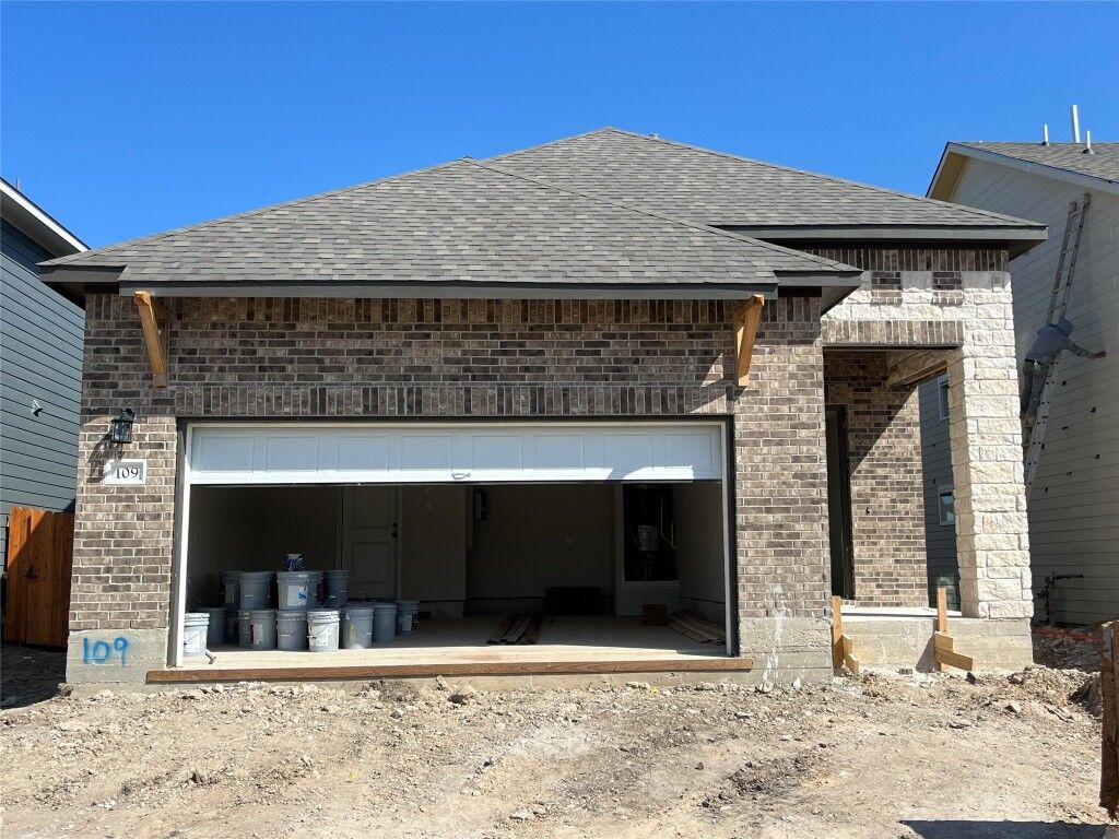 Property Photo: 109 Clover Bend TX 78642