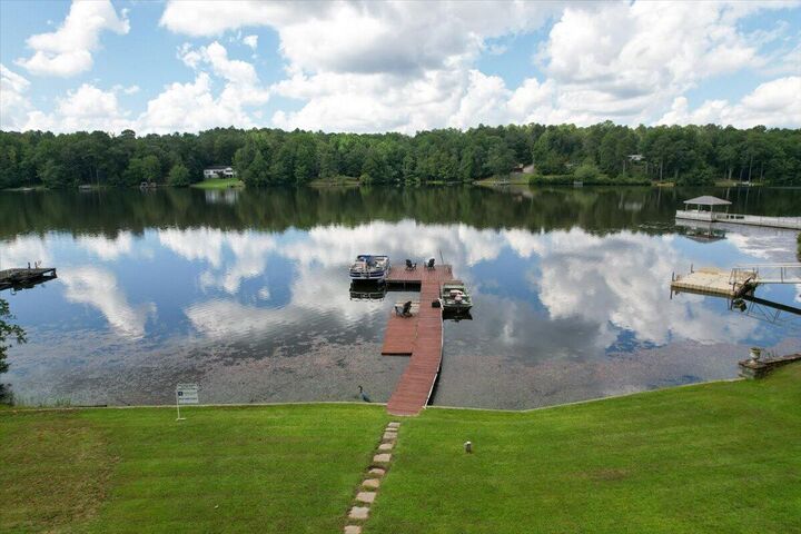 Property Photo:  231 Sand Rock Way  SC 29847 