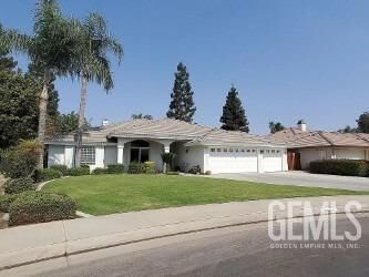 Property Photo: 10918 Rosslyn Lane CA 93311