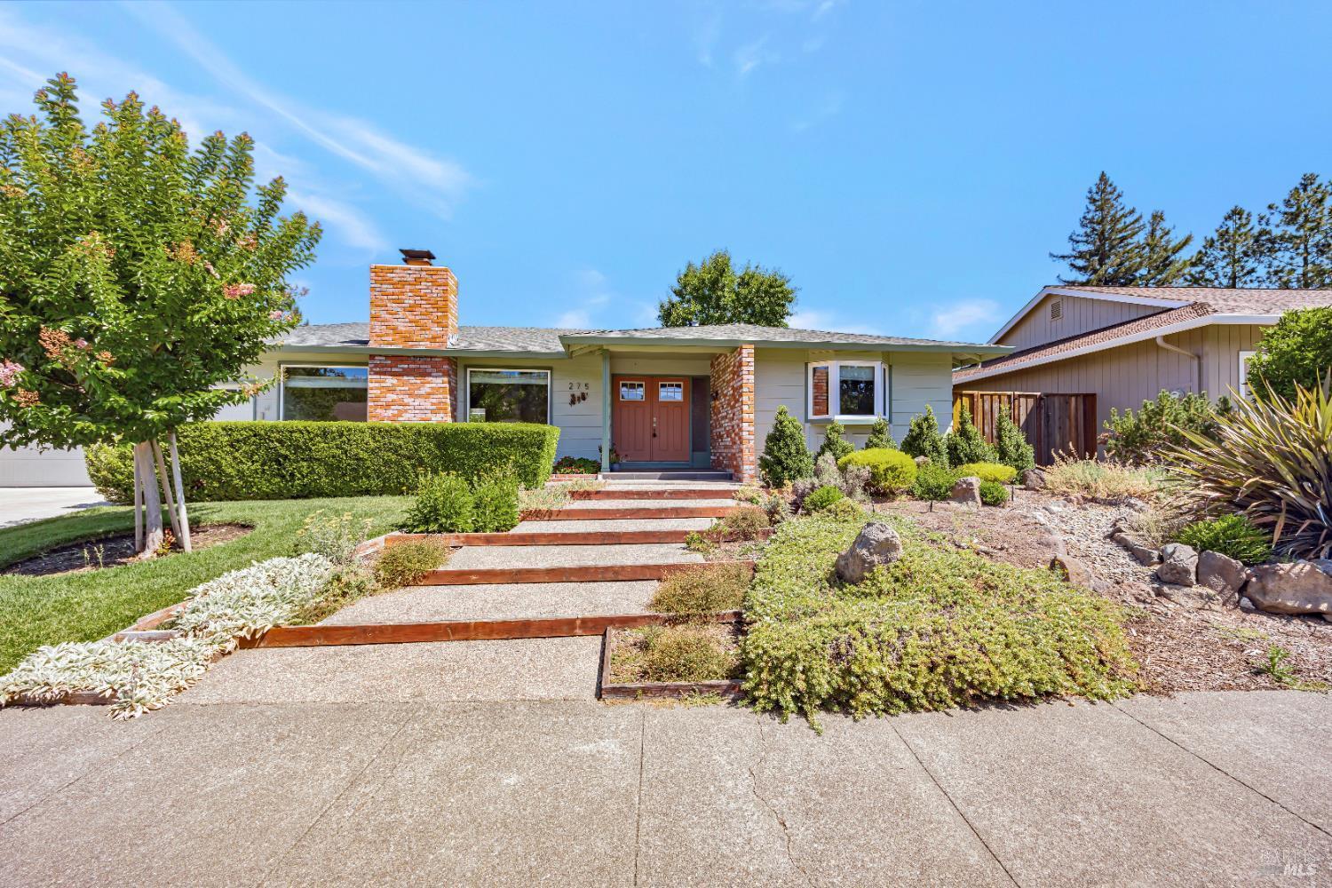 Property Photo:  275 Mockingbird Circle  CA 95409 