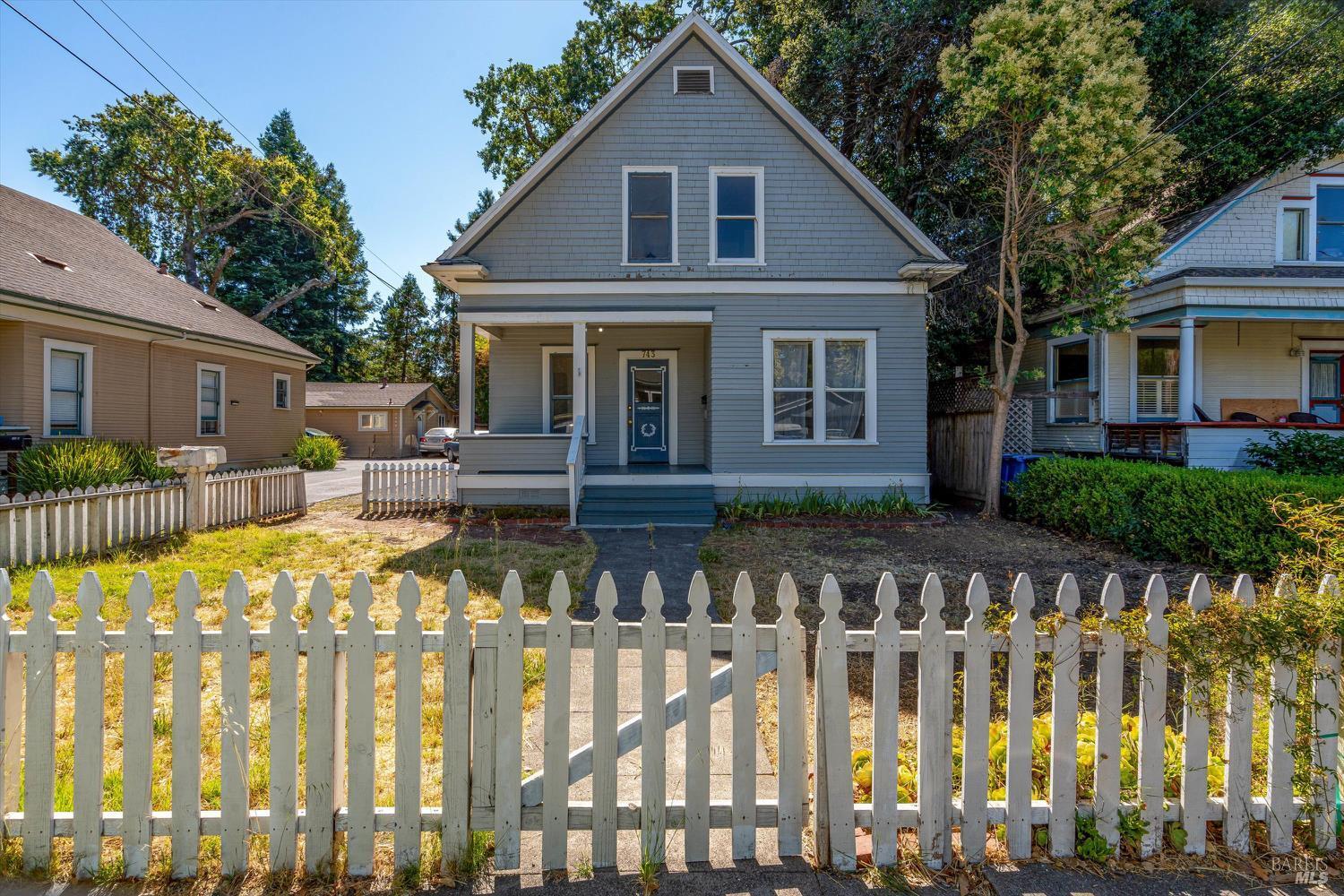 Property Photo:  743 Beaver Street  CA 95404 